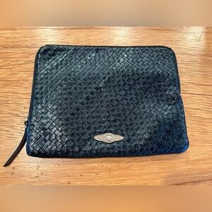 Elliott Lucca Black Woven Tablet Case
